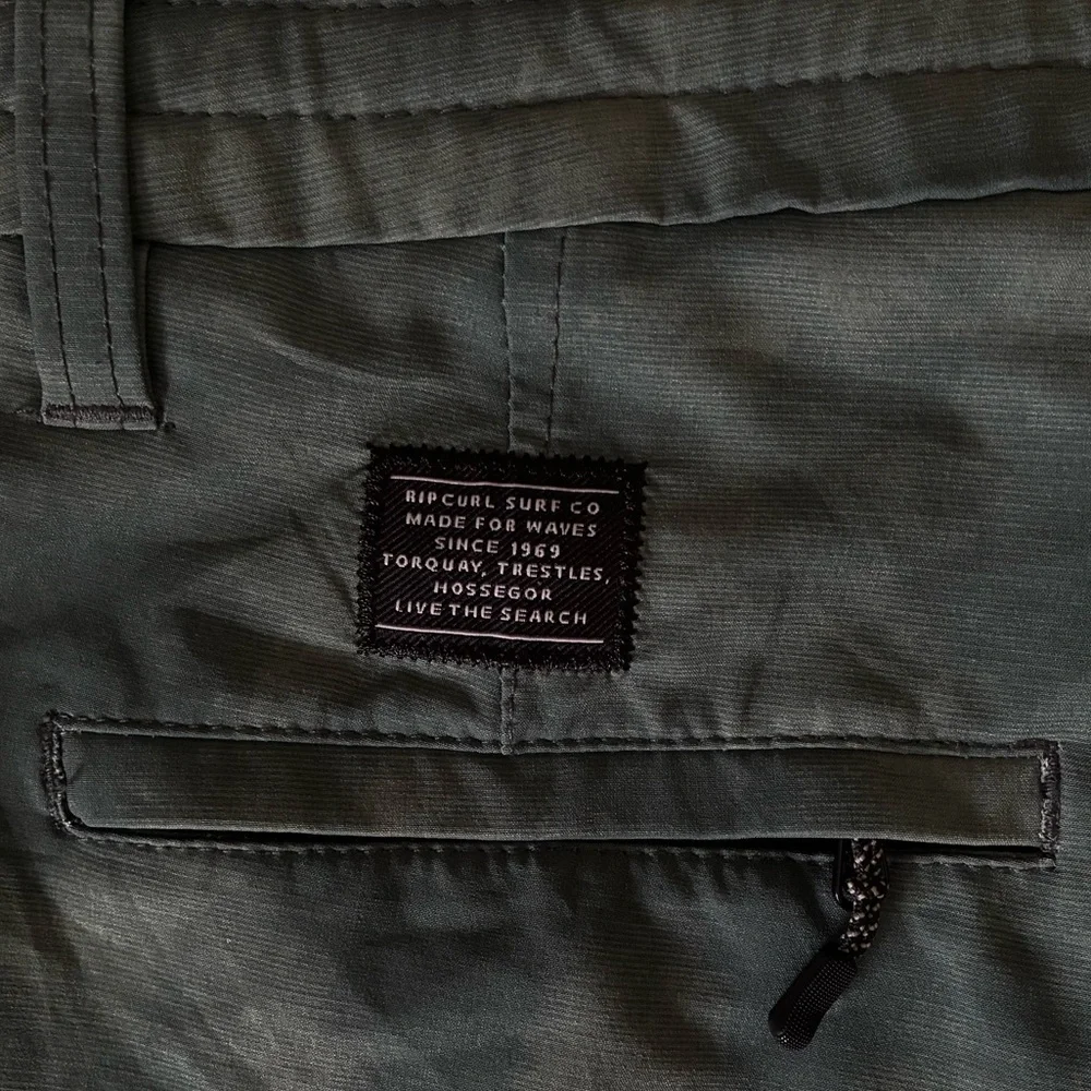 Rip Curl Men’s Global Entry Boardwalk & Water Shorts, Dark Olive; Size 28